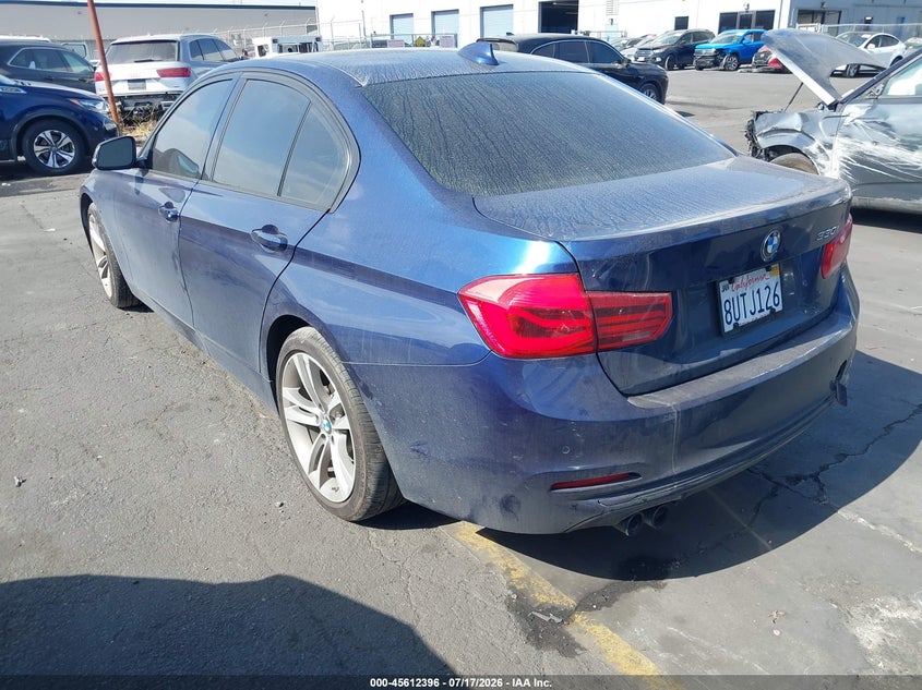 2017 BMW 3er VIN WBA8B9G34HNU55804 IAAI salvage auction — FRONT END, Salvage Title, sold $3,000 on 2026-08-14 (photo 3)