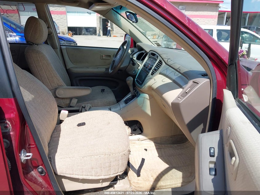 2004 Toyota Highlander VIN JTEGD21A740078928 IAAI salvage auction — NORMAL WEAR, Original (Maine), sold $25 on 2026-07-30 (photo 5)