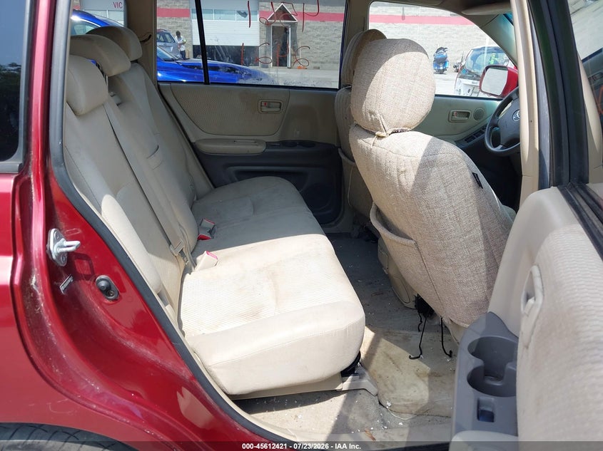2004 Toyota Highlander VIN JTEGD21A740078928 IAAI salvage auction — NORMAL WEAR, Original (Maine), sold $25 on 2026-07-30 (photo 8)