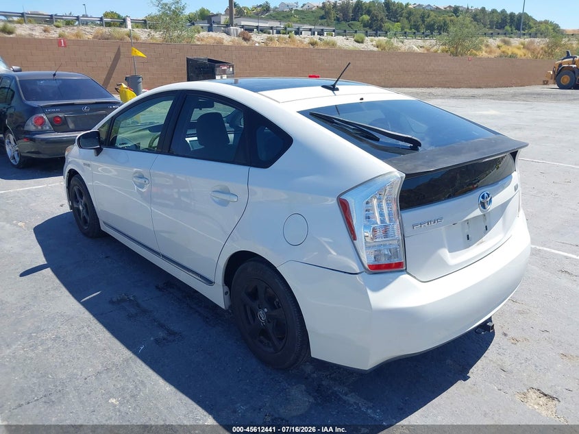 2011 Toyota Prius VIN JTDKN3DU5B0289162 IAAI salvage auction — NORMAL WEAR, Clear - Dealer Only (California), sold $2,550 on 2026-07-22 (photo 3)