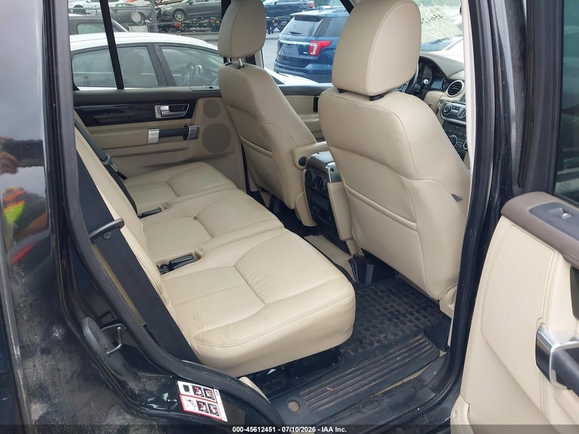 2016 Land rover Lr4 VIN SALAK2V65GA834401 IAAI salvage auction — NORMAL WEAR, Clear (Virginia), sold $1,750 on 2026-07-28 (photo 8)