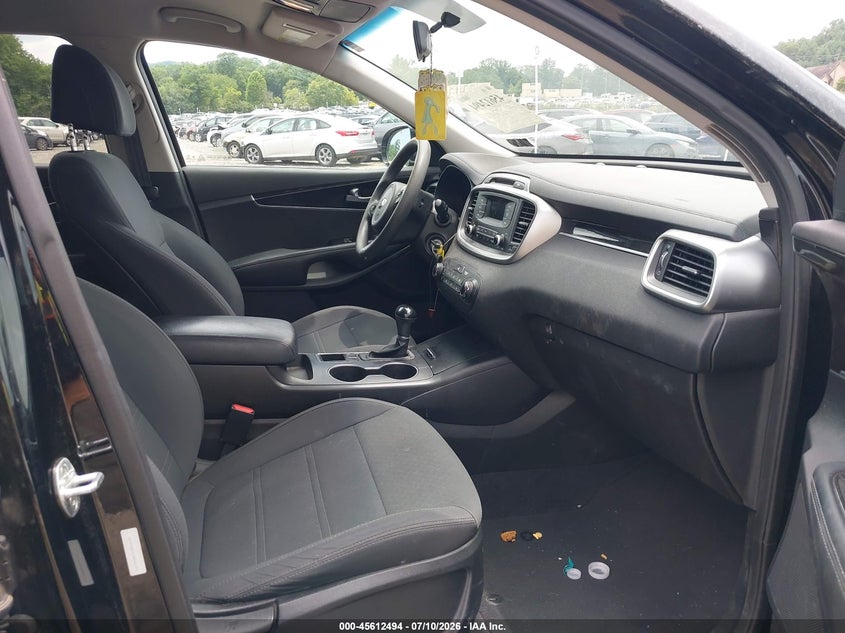 2017 Kia Sorento VIN 5XYPG4A31HG322775 IAAI salvage auction — NORMAL WEAR, Salvage Title, sold $2,200 on 2026-07-24 (photo 5)