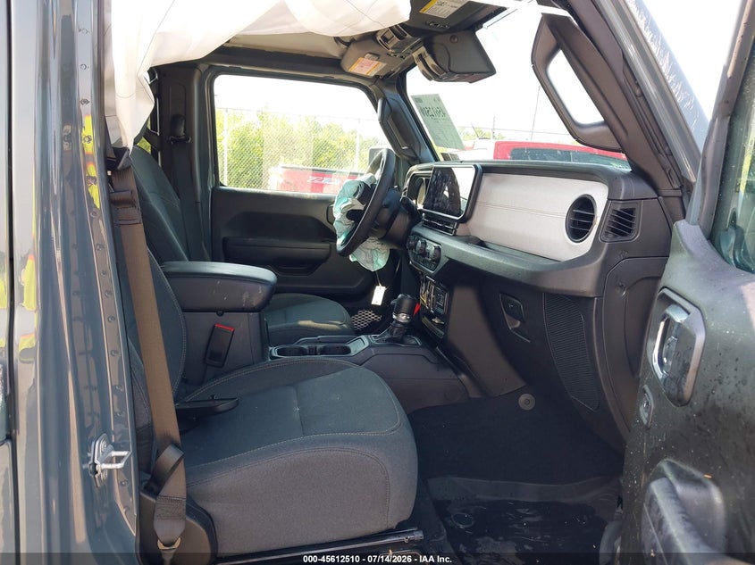 2025 Jeep Wrangler / VIN 1C4PJXDG5SW659106 IAAI salvage auction — FRONT END, Salvage (Pennsylvania), sold $15,700 on 2026-07-31 (photo 5)