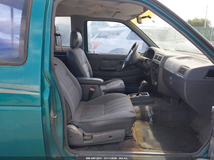 1997 Nissan 4x2 truck VIN 1N6SD16S3VC424187 IAAI salvage auction — NORMAL WEAR, Clear (Kansas), sold $200 on 2026-07-17 (photo 5)