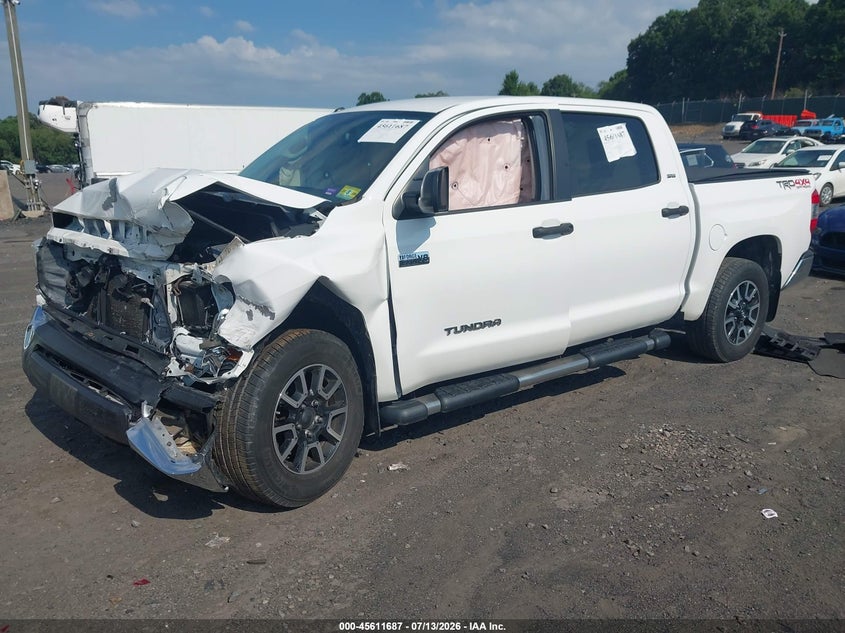 2017 Toyota Tundra VIN 5TFDY5F10HX607638 IAAI salvage auction — FRONT END, Salvage (Pennsylvania), sold $8,800 on 2026-07-26 (photo 2)