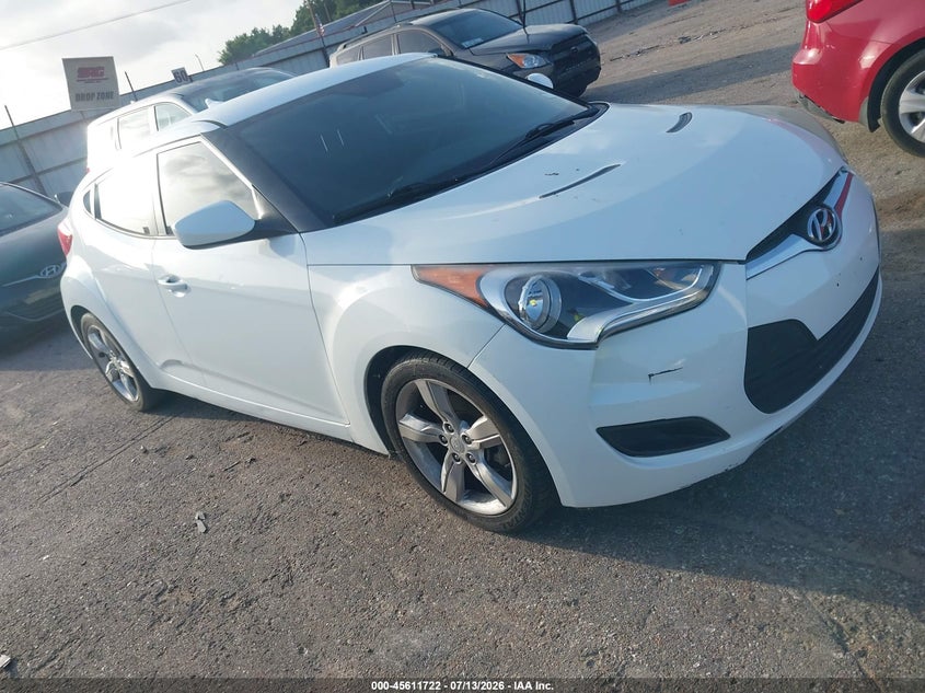 2015 Hyundai Veloster VIN KMHTC6AD7FU242886 IAAI salvage auction — NORMAL WEAR, Original (Texas), sold $25 on 2026-07-29 (photo 1)
