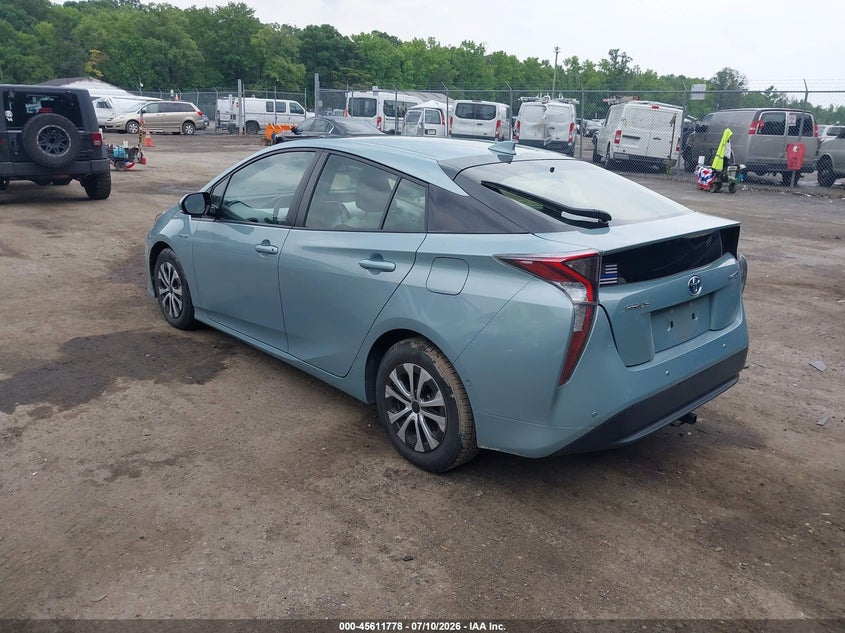 2018 Toyota Prius VIN JTDKARFU9J3547885 IAAI salvage auction — NORMAL WEAR, Salvage Title, sold $10,800 on 2026-07-21 (photo 3)