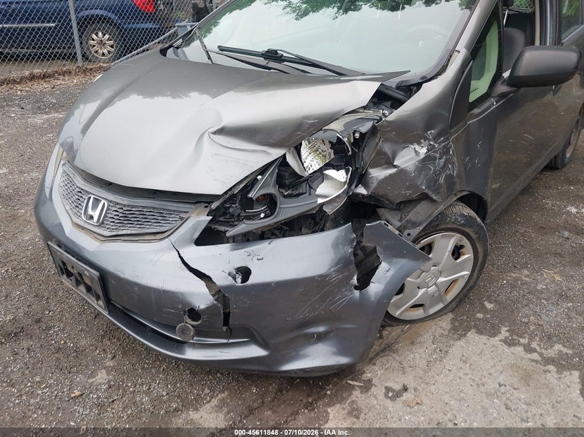 2013 Honda Fit VIN JHMGE8H36DC067637 IAAI salvage auction — FRONT END, Salvage Title, sold $550 on 2026-08-01 (photo 6)