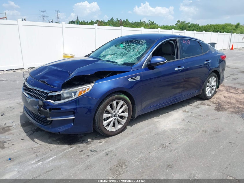 2016 Kia Optima VIN 5XXGU4L32GG118852 IAAI salvage auction — FRONT END, Salvage Title, sold $750 on 2026-07-29 (photo 2)