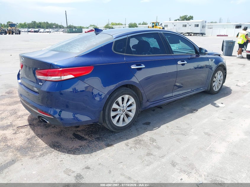 2016 Kia Optima VIN 5XXGU4L32GG118852 IAAI salvage auction — FRONT END, Salvage Title, sold $750 on 2026-07-29 (photo 4)