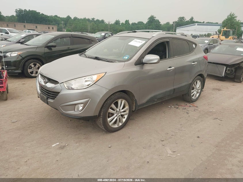 2011 Hyundai Tucson VIN KM8JU3AC6BU215599 IAAI salvage auction — NORMAL WEAR, Original (New Hampshire), sold $900 on 2026-07-28 (photo 2)