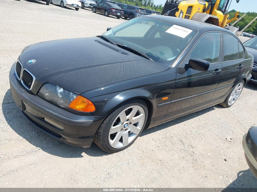2001 BMW 3 series VIN WBAAV33441FU88838 IAAI salvage auction — NORMAL WEAR, Clear (Illinois), sold $375 on 2026-07-29 (photo 2)