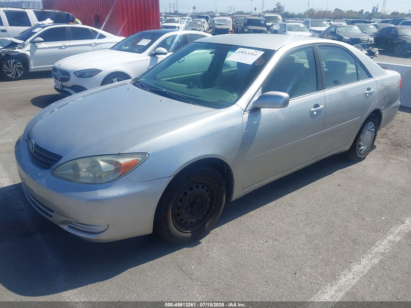2004 Toyota Camry VIN JTDBE32KX40270434 IAAI salvage auction — NORMAL WEAR, Clear - Dealer Only (California), sold $1,050 on 2026-07-30 (photo 2)