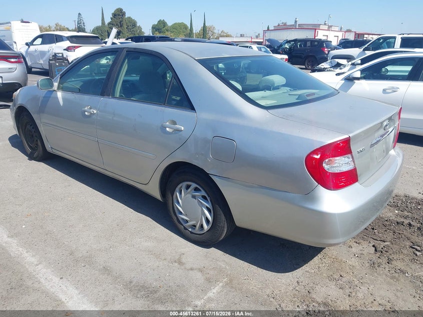 2004 Toyota Camry VIN JTDBE32KX40270434 IAAI salvage auction — NORMAL WEAR, Clear - Dealer Only (California), sold $1,050 on 2026-07-30 (photo 3)
