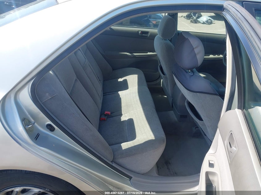 2004 Toyota Camry VIN JTDBE32KX40270434 IAAI salvage auction — NORMAL WEAR, Clear - Dealer Only (California), sold $1,050 on 2026-07-30 (photo 8)