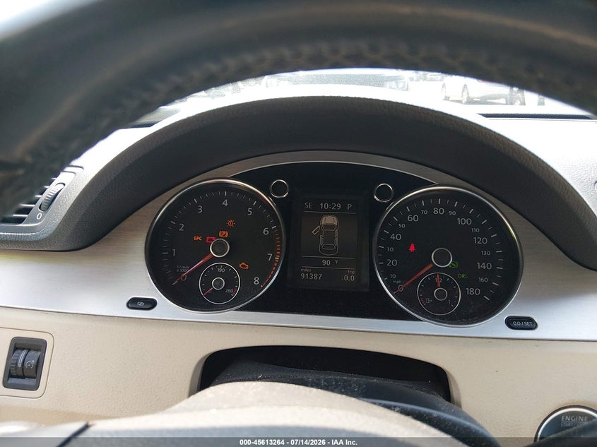 2009 Volkswagen Cc VIN WVWHL73C09E535435 IAAI salvage auction — WATER/FLOOD, Salvage (Idaho), sold $400 on 2026-08-03 (photo 7)