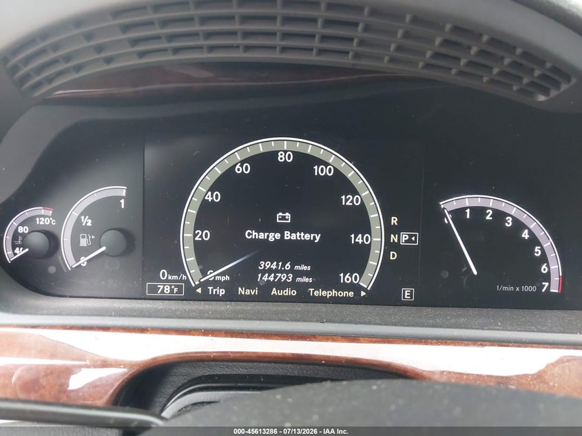 2012 Mercedes-benz S-klasse VIN WDDNG9EB3CA443201 IAAI salvage auction — NORMAL WEAR, Clear (Massachusetts), sold $1,550 on 2026-07-21 (photo 7)