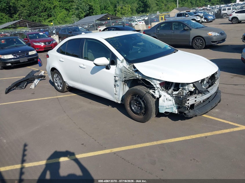 2022 Toyota Corolla VIN 5YFEPMAE8NP319467 IAAI salvage auction — FRONT END, Salvage (Connecticut), sold $4,250 on 2026-07-23 (photo 1)