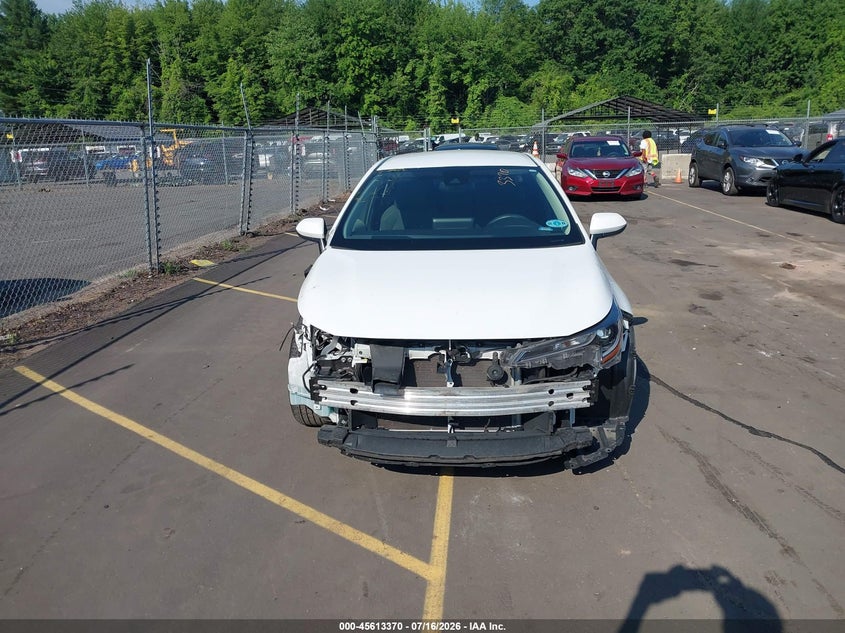 2022 Toyota Corolla VIN 5YFEPMAE8NP319467 IAAI salvage auction — FRONT END, Salvage (Connecticut), sold $4,250 on 2026-07-23 (photo 6)