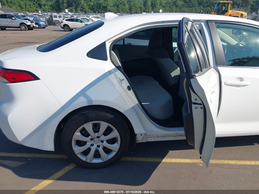 2022 Toyota Corolla VIN 5YFEPMAE8NP319467 IAAI salvage auction — FRONT END, Salvage (Connecticut), sold $4,250 on 2026-07-23 (photo 8)