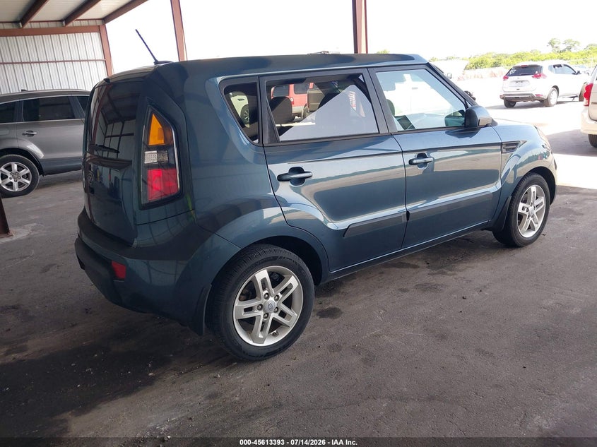 2011 Kia Soul VIN KNDJT2A21B7236299 IAAI salvage auction — UNKNOWN, Clear (Florida), sold $700 on 2026-07-17 (photo 4)