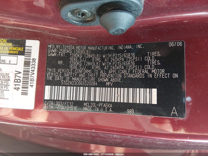 2006 Toyota Sienna VIN 5TDZA23C66S520084 IAAI salvage auction — NORMAL WEAR, Clear (Rhode Island), sold $825 on 2026-07-21 (photo 9)