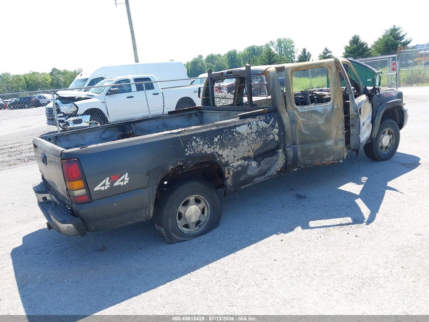2004 Gmc Sierra 1500 VIN 1GTEK19T44E176139 IAAI salvage auction — INTERIOR BURN, Mv-907A (New York), sold $250 on 2026-07-24 (photo 4)