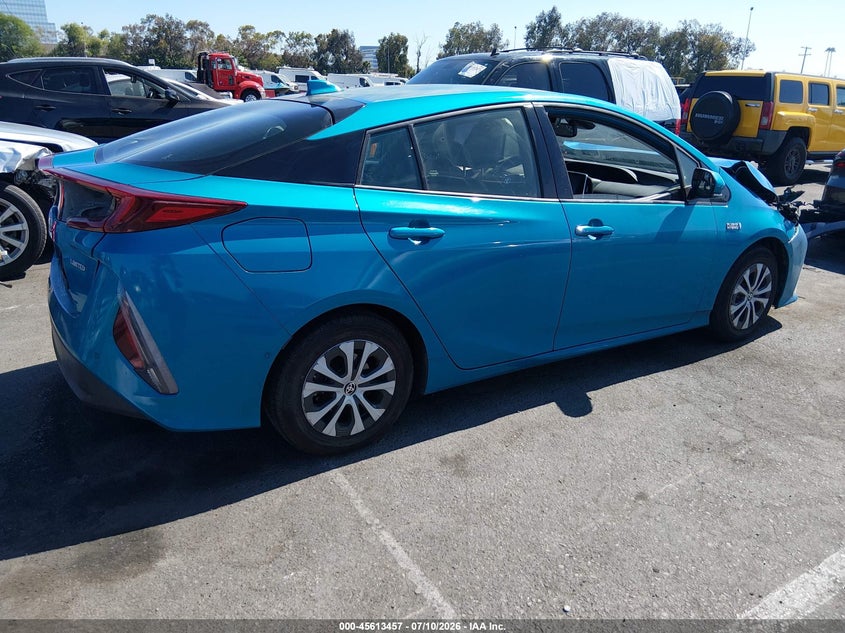 2020 Toyota Prius VIN JTDKARFP6L3137350 IAAI salvage auction — FRONT END, Salvage (California), sold $4,950 on 2026-07-29 (photo 4)