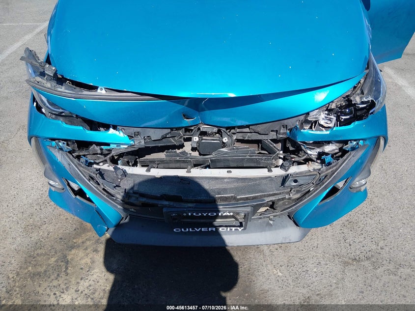 2020 Toyota Prius VIN JTDKARFP6L3137350 IAAI salvage auction — FRONT END, Salvage (California), sold $4,950 on 2026-07-29 (photo 6)