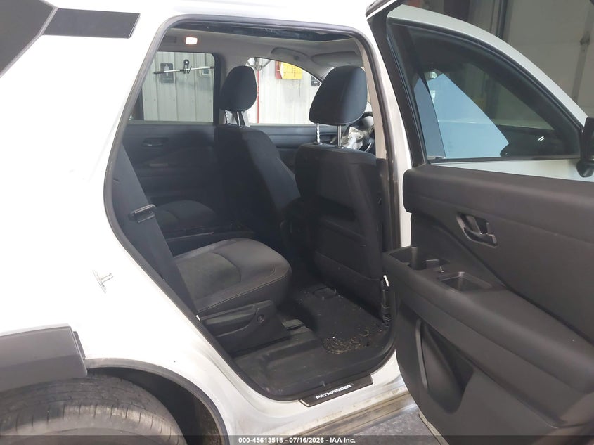 2024 Nissan Pathfinder VIN 5N1DR3BDXRC307143 IAAI salvage auction — FRONT END, Salvage Title, sold $9,300 on 2026-08-20 (photo 8)