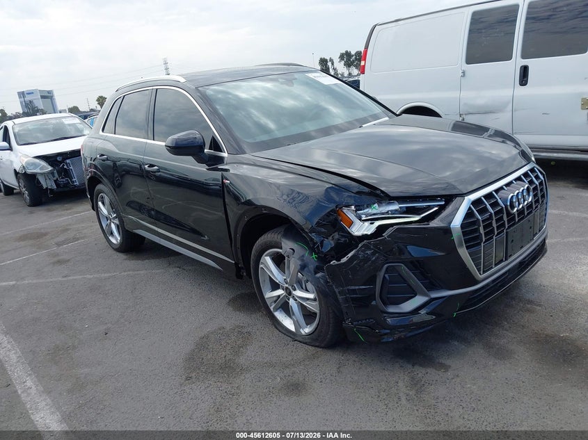 2024 Audi Q3 VIN WA1EECF37R1134354 — IAAI salvage auction photo