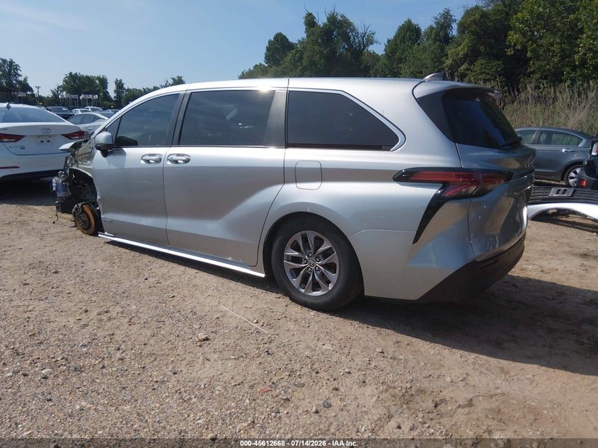 2021 Toyota Sienna VIN 5TDYSKFCXMS001329 IAAI salvage auction — FRONT END, Wait Title, sold $12,950 on 2026-08-21 (photo 3)