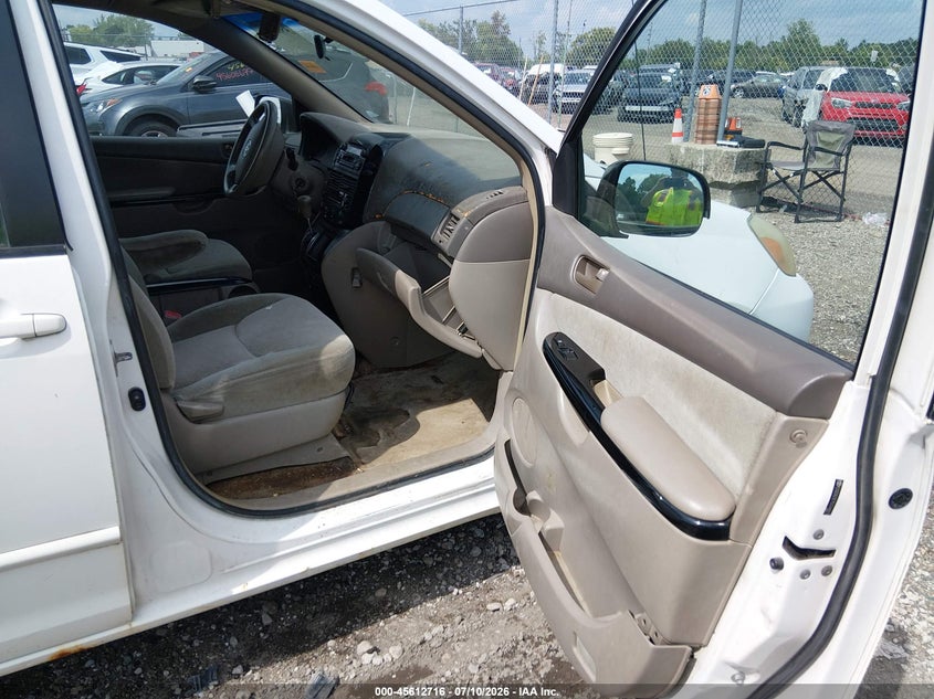 2005 Toyota Sienna VIN 5TDZA23C15S249921 IAAI salvage auction — NORMAL WEAR, Original (Ohio), sold $25 on 2026-07-16 (photo 5)