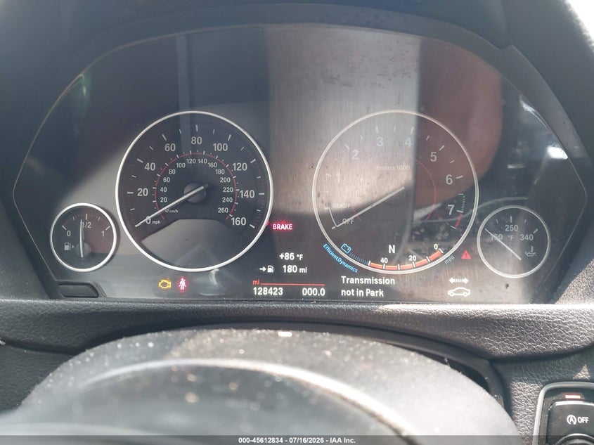 2017 BMW 4er VIN WBA4F9C30HG812084 IAAI salvage auction — FRESH WATER, Salvage (Connecticut), sold $3,250 on 2026-08-13 (photo 7)