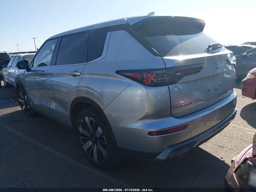 2025 Mitsubishi Outlander VIN JA4J4VA86SZ059086 IAAI salvage auction — LEFT FRONT, Clear (Colorado), sold $7,300 on 2026-07-28 (photo 3)