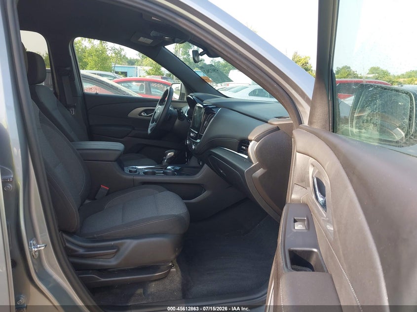 2023 Chevrolet Traverse VIN 1GNEVGKW9PJ120604 IAAI salvage auction — HAIL, Salvage (Ohio), sold $11,500 on 2026-08-01 (photo 5)