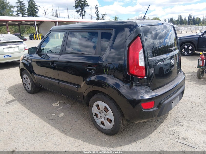 2013 Kia Soul VIN KNDJT2A55D7495083 IAAI salvage auction — NORMAL WEAR, Clear (Washington), sold $375 on 2026-07-29 (photo 3)