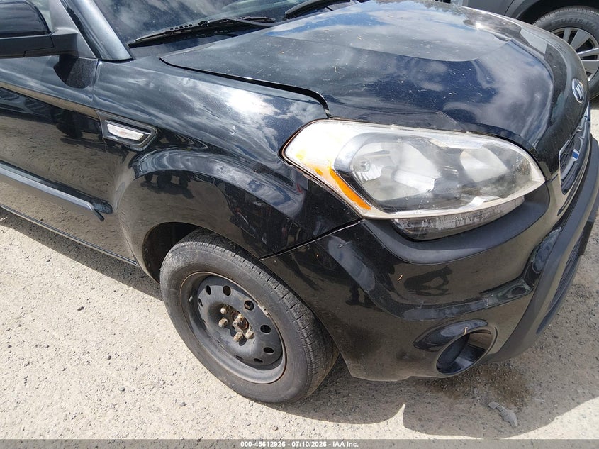 2013 Kia Soul VIN KNDJT2A55D7495083 IAAI salvage auction — NORMAL WEAR, Clear (Washington), sold $375 on 2026-07-29 (photo 6)