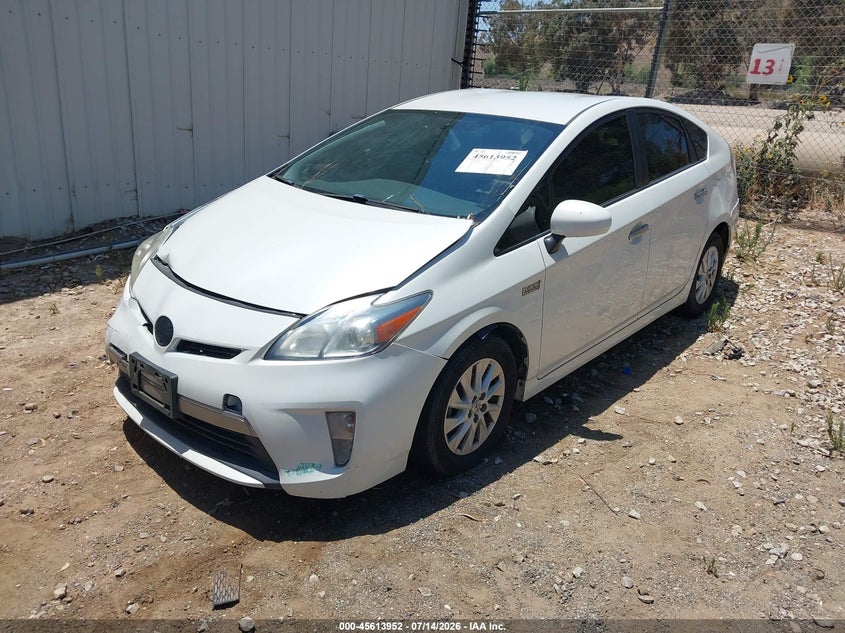 2014 Toyota Prius VIN JTDKN3DP9E3056818 IAAI salvage auction — NORMAL WEAR, Salvage (California), sold $625 on 2026-07-28 (photo 2)