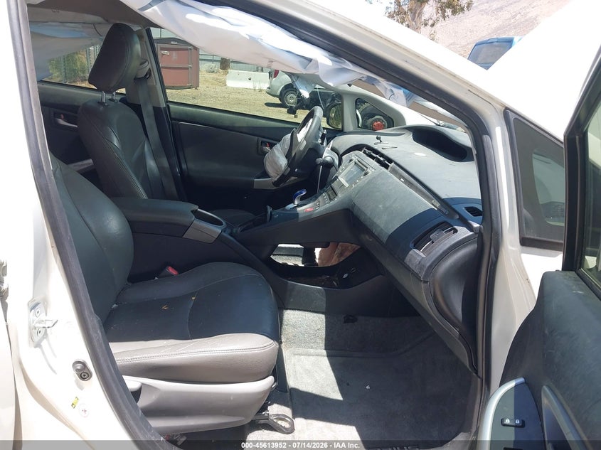 2014 Toyota Prius VIN JTDKN3DP9E3056818 IAAI salvage auction — NORMAL WEAR, Salvage (California), sold $625 on 2026-07-28 (photo 5)