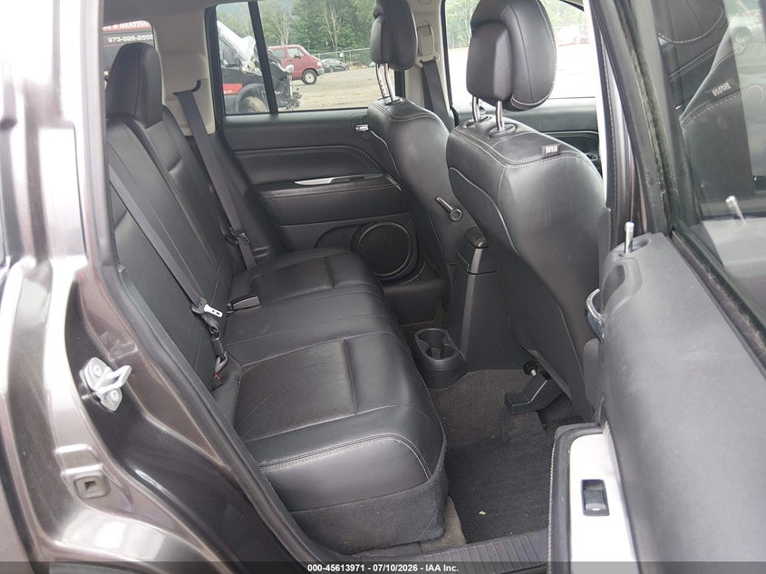 2016 Jeep Compass VIN 1C4NJDEB8GD795368 IAAI salvage auction — NORMAL WEAR, Clear (Pennsylvania), sold $425 on 2026-07-18 (photo 8)