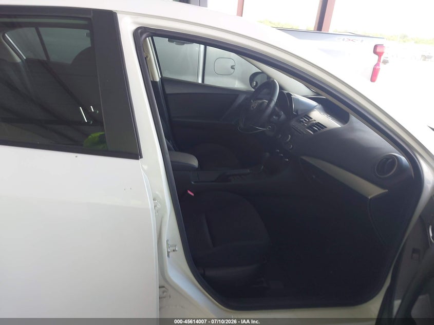 2012 Mazda 3 VIN JM1BL1UF8C1500717 IAAI salvage auction — NORMAL WEAR, Salvage Title, sold $725 on 2026-07-24 (photo 5)