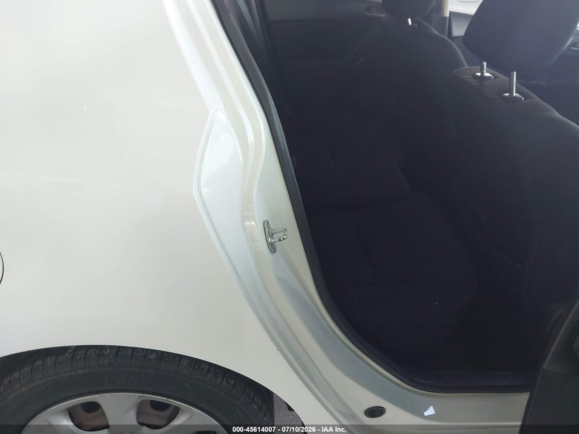 2012 Mazda 3 VIN JM1BL1UF8C1500717 IAAI salvage auction — NORMAL WEAR, Salvage Title, sold $725 on 2026-07-24 (photo 8)