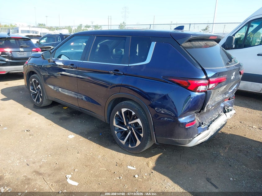 2024 Mitsubishi Outlander VIN JA4J4VA86RZ015955 IAAI salvage auction — FRONT & REAR, Salvage (Ohio), sold $10,750 on 2026-08-28 (photo 3)