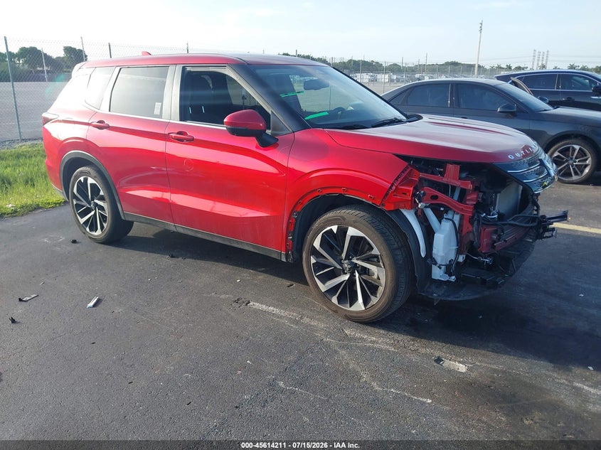 2024 Mitsubishi Outlander VIN JA4J3VA87RZ077237 — IAAI salvage auction photo
