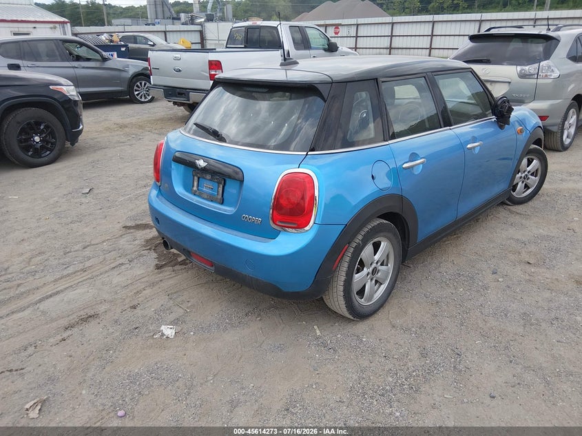 2016 Mini Hard top VIN WMWXU1C53G2D12019 IAAI salvage auction — NORMAL WEAR, Salvage Title, sold $225 on 2026-07-27 (photo 4)