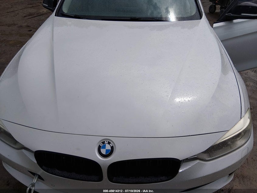 2013 BMW 3er VIN WBA3B9C5XDJ898915 IAAI salvage auction — NORMAL WEAR, Clear (Tennessee), sold $1,850 on 2026-07-29 (photo 6)