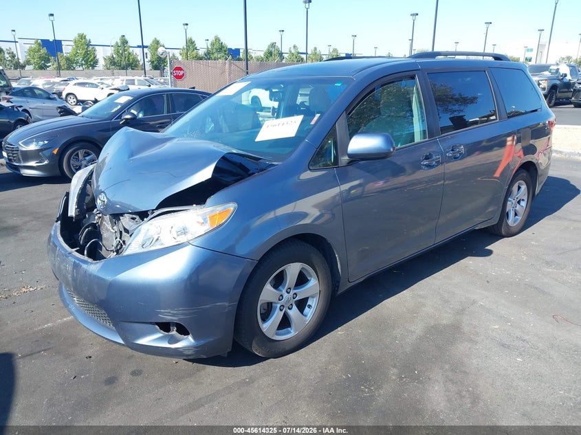 2017 Toyota Sienna VIN 5TDKZ3DC0HS859666 IAAI salvage auction — FRONT END, Salvage Title, sold $4,650 on 2026-07-19 (photo 2)