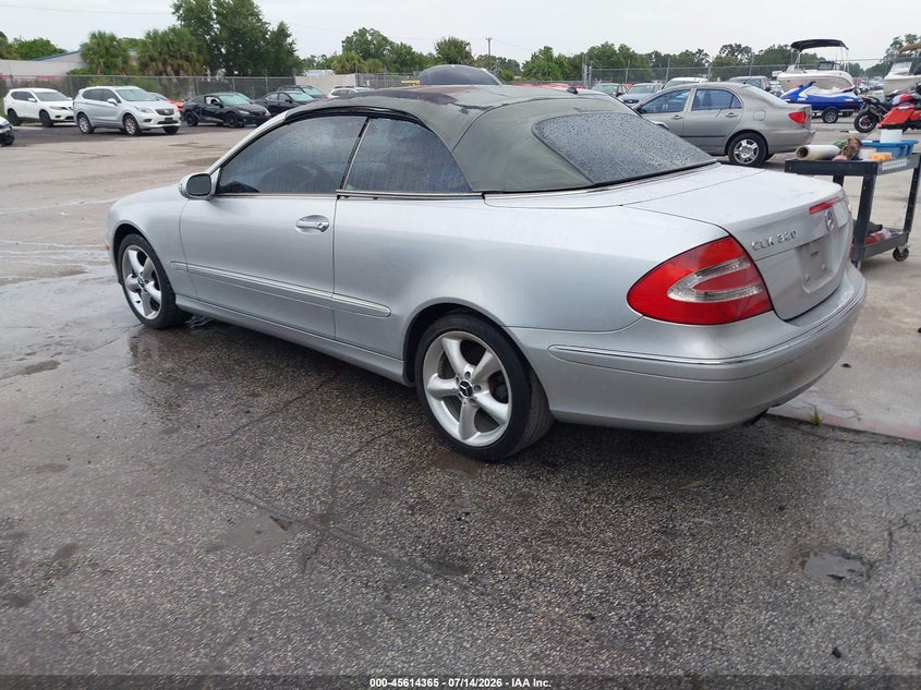 2005 Mercedes-benz Clk-class VIN WDBTK65J25F136743 IAAI salvage auction — NORMAL WEAR, Clear (Florida), sold $450 on 2026-08-06 (photo 3)