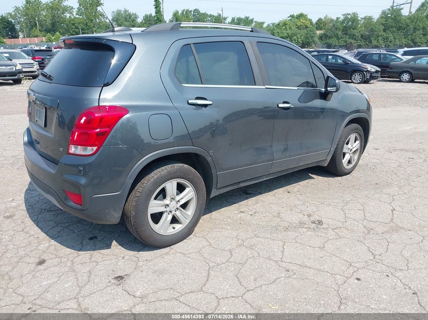 2018 Chevrolet Trax VIN KL7CJLSB7JB647184 IAAI salvage auction — SIDE, Salvage (Pennsylvania), sold $850 on 2026-07-31 (photo 4)